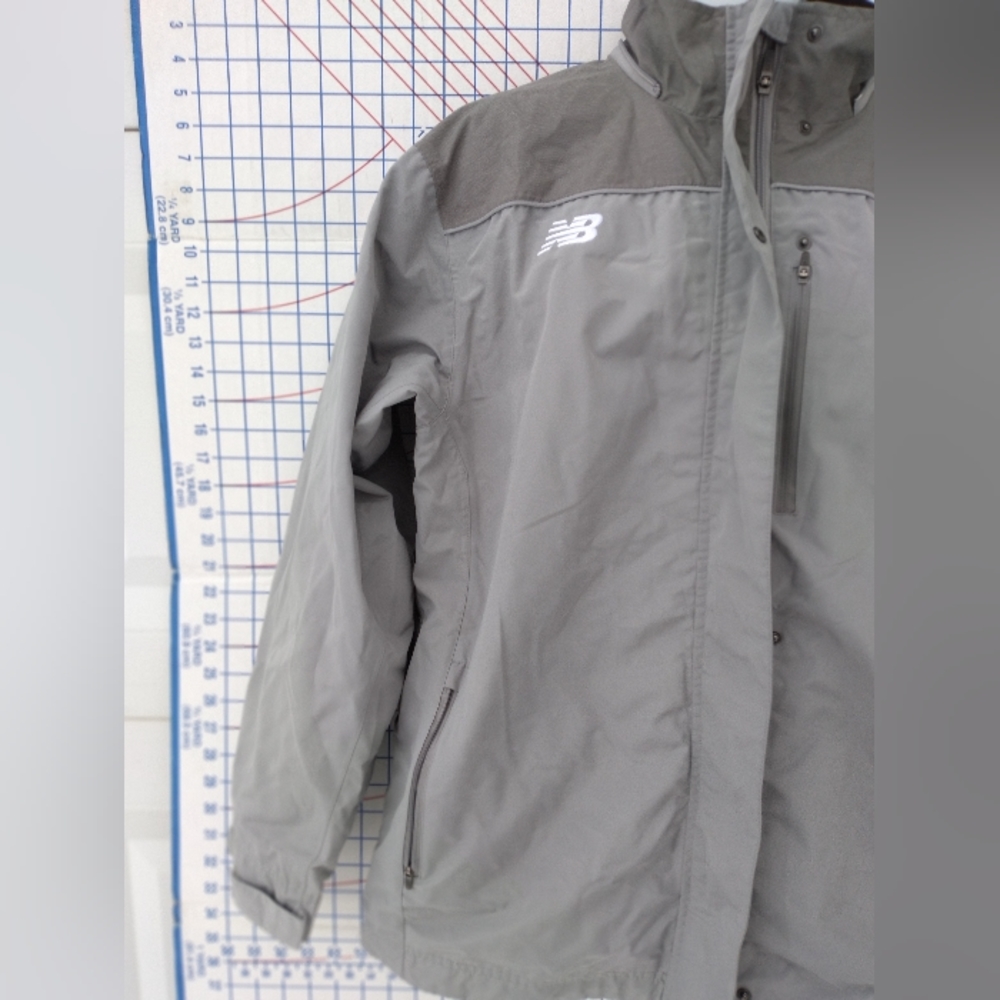New balance jacket - Picture 4 of 7